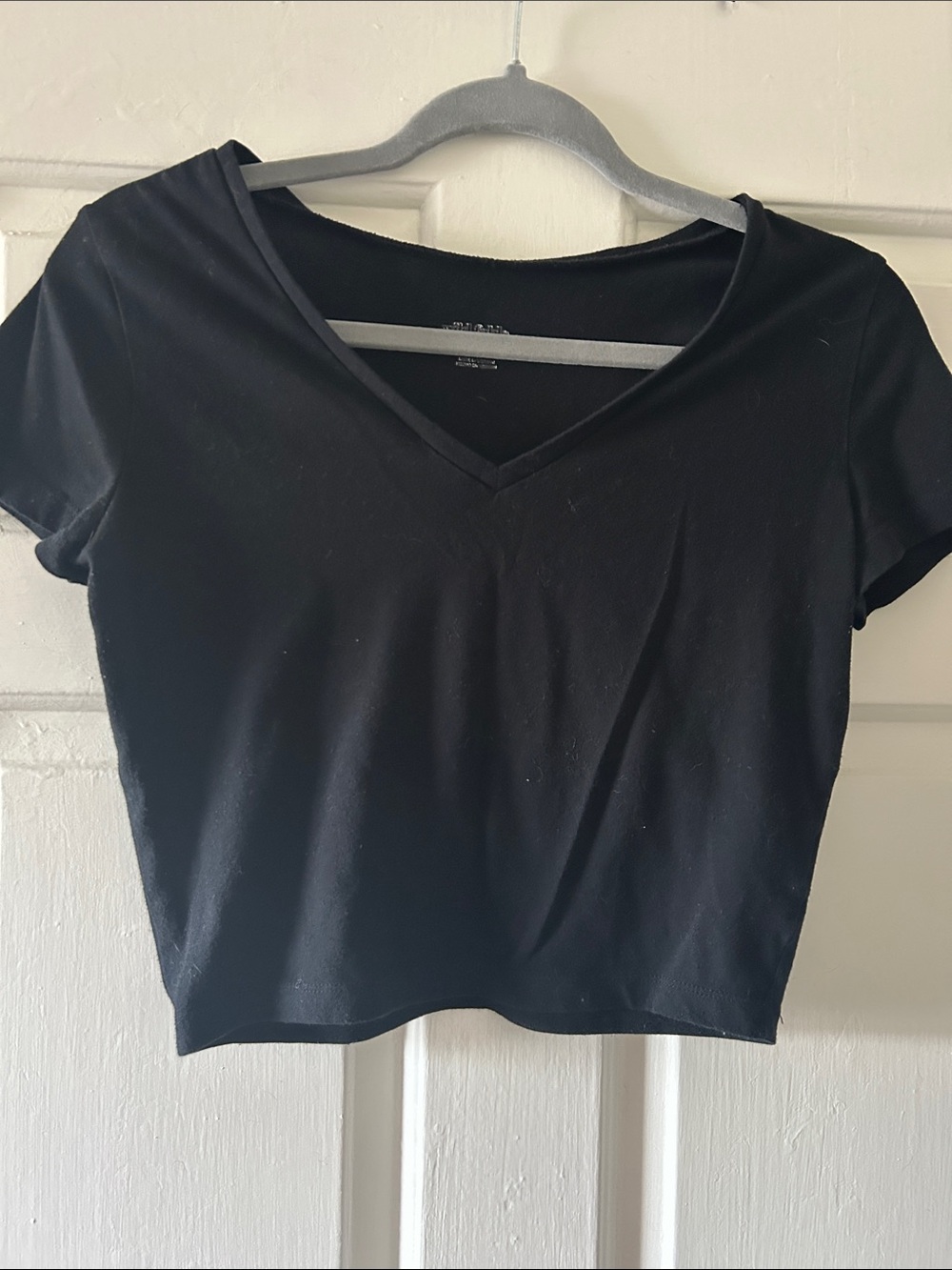 wild fable Black V-Neck Crop Tee